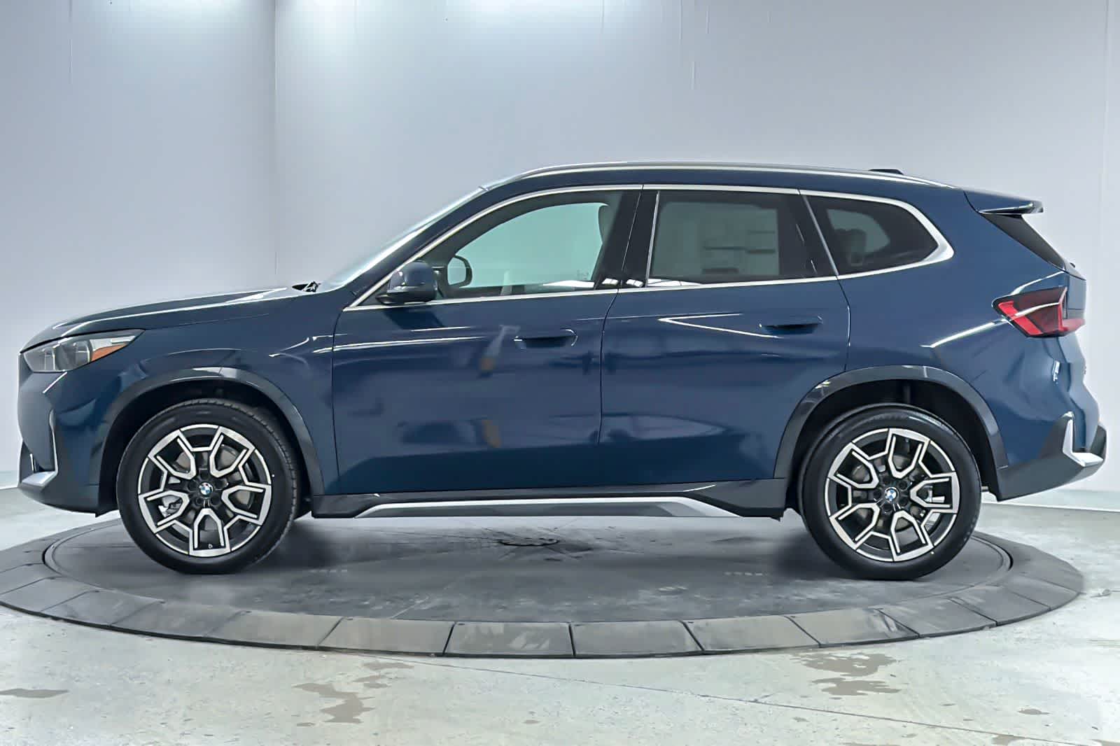 Thumbnail: 2026 BMW X1 - 5