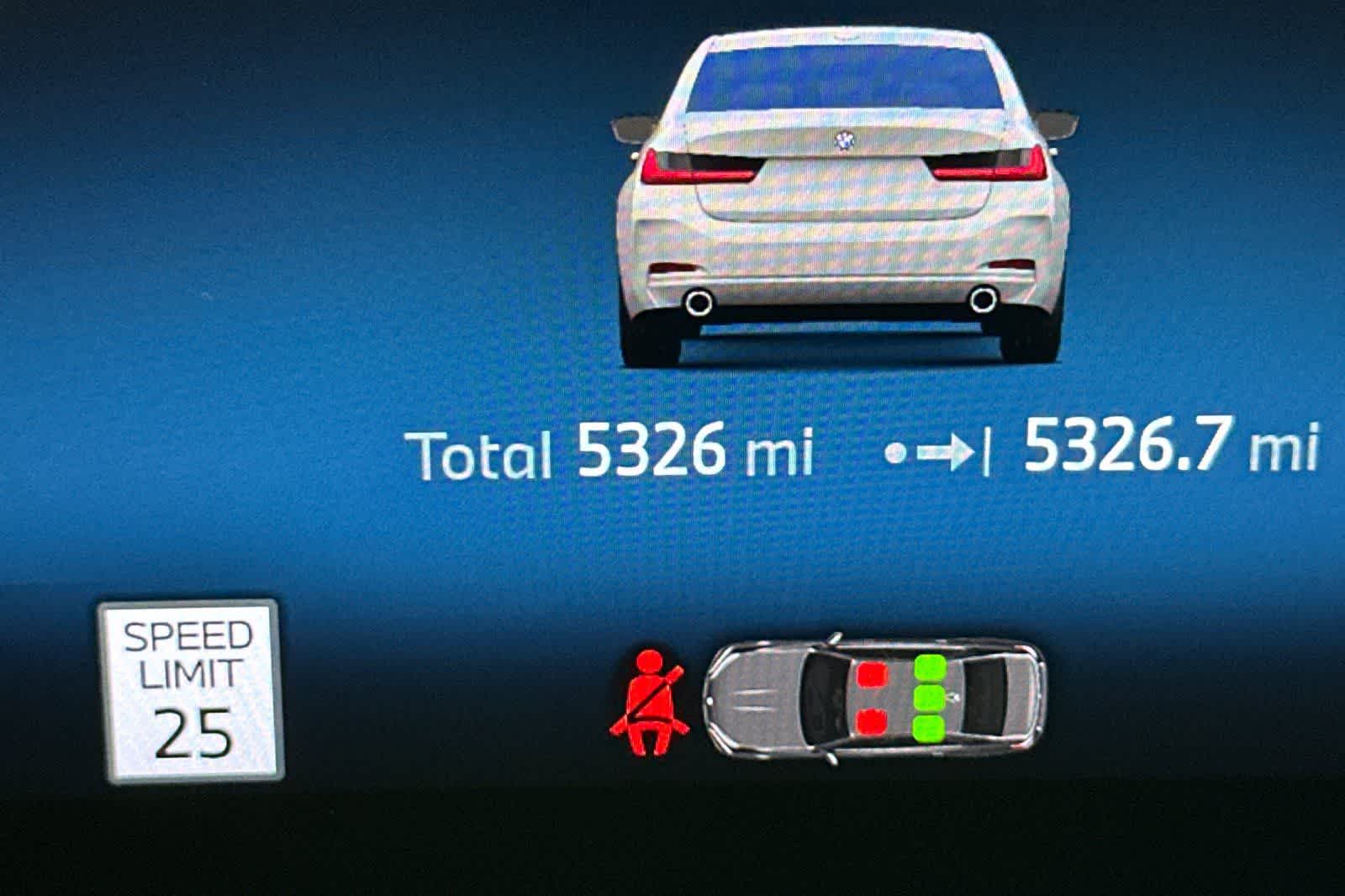 Thumbnail: 2025 BMW 3 Series - 25