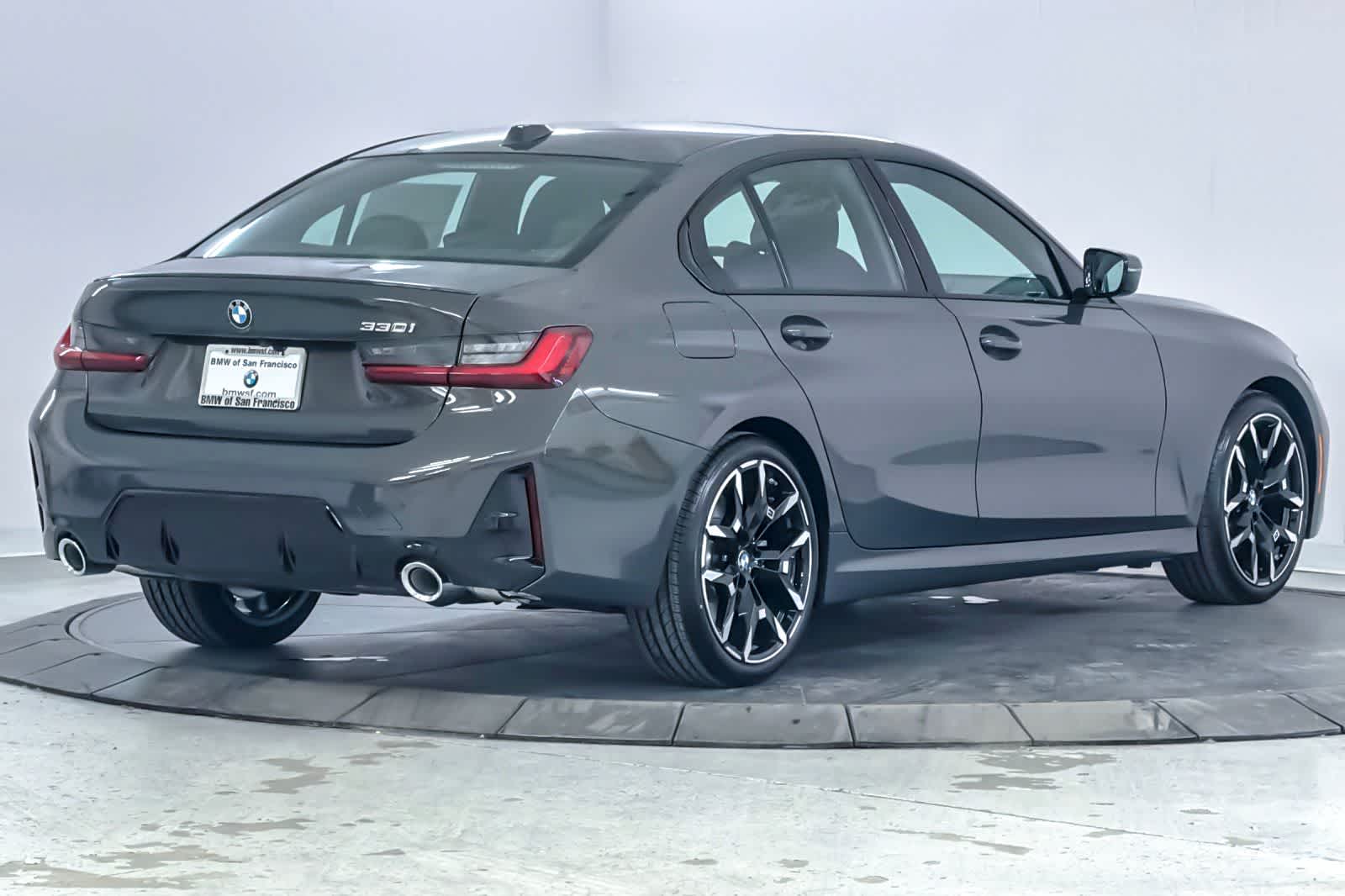 Thumbnail: 2026 BMW 3 Series - 2