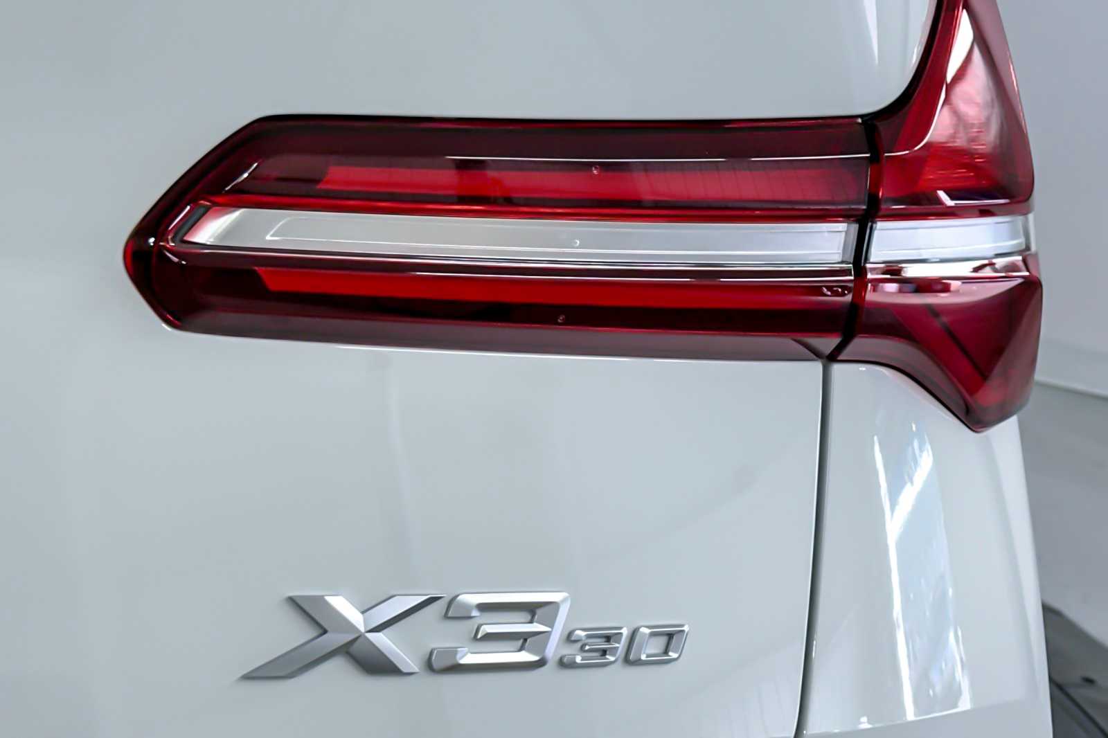Thumbnail: 2025 BMW X3 - 26