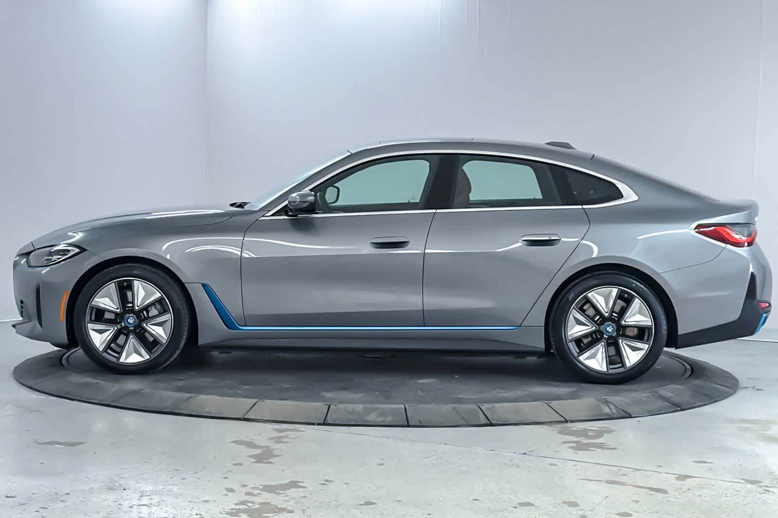 Thumbnail: 2023 BMW i4 - 5