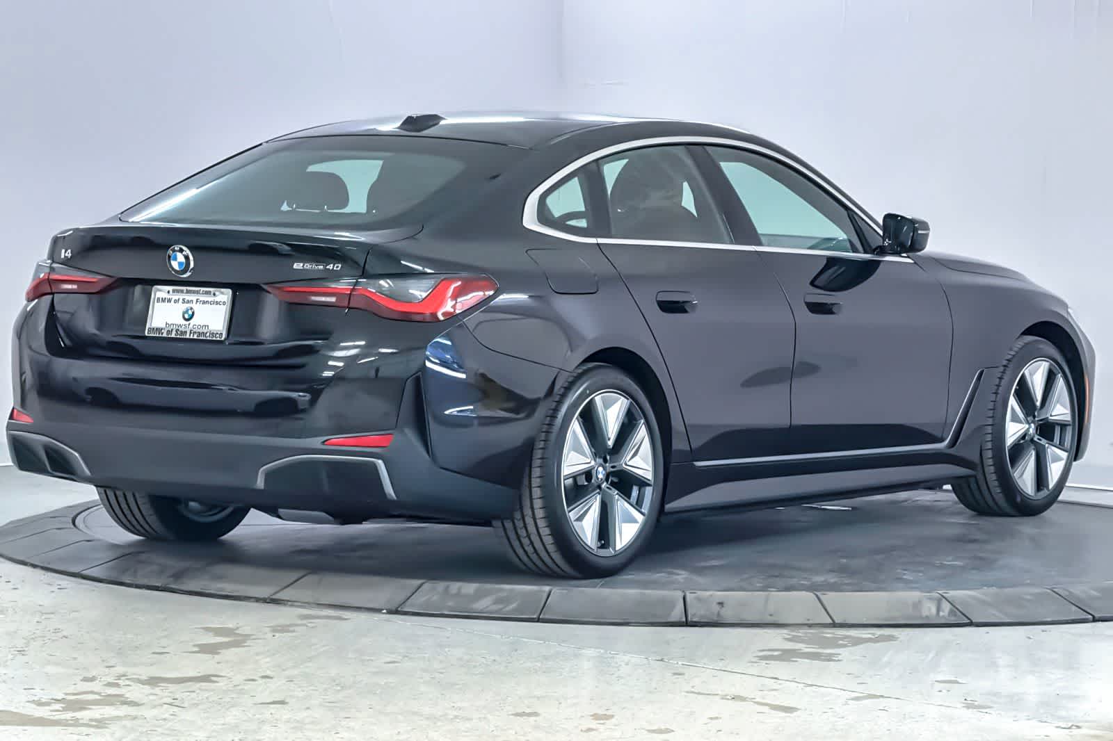 Thumbnail: 2026 BMW i4 - 2