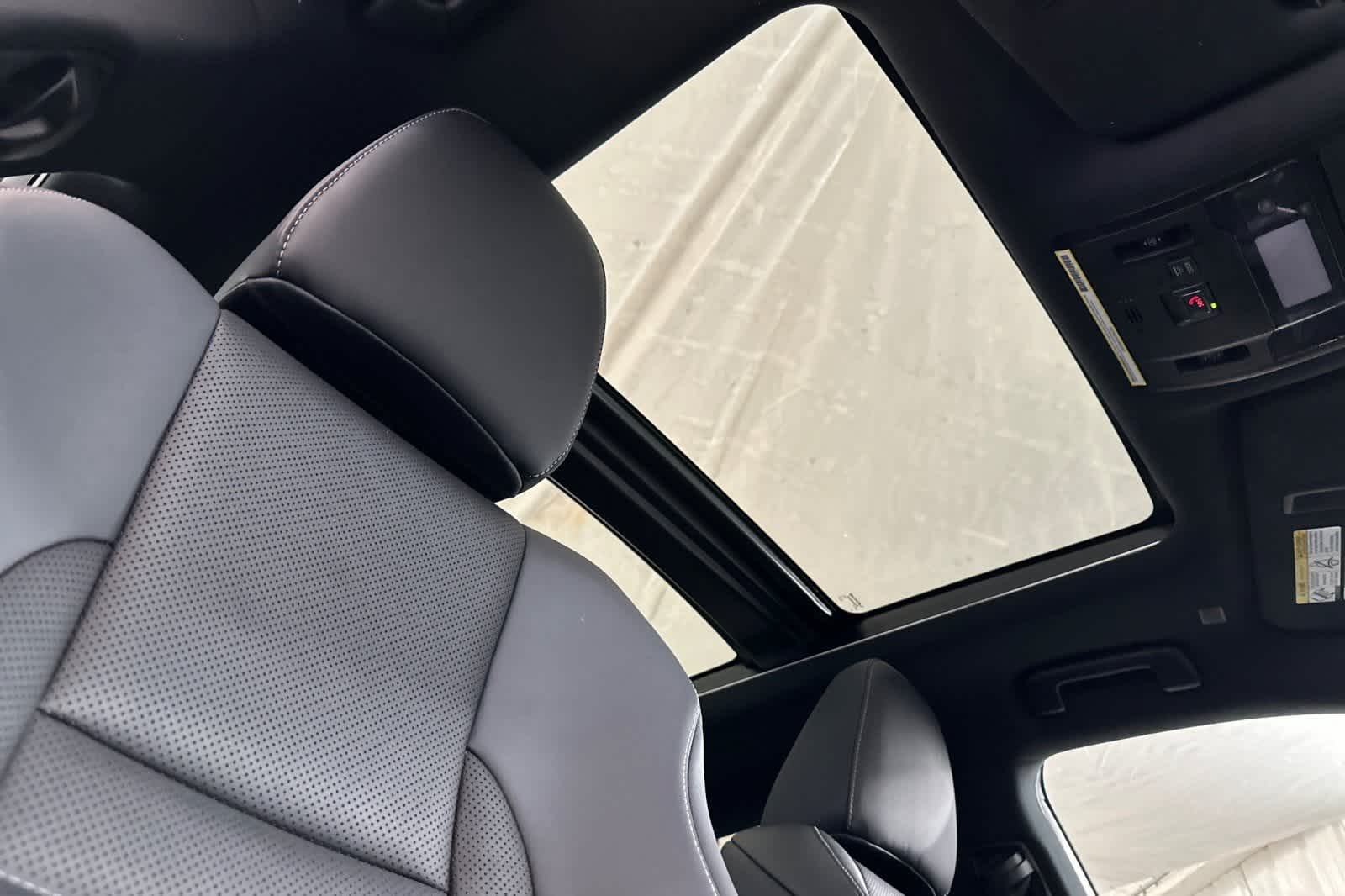 Thumbnail: 2022 Lexus RX - 17