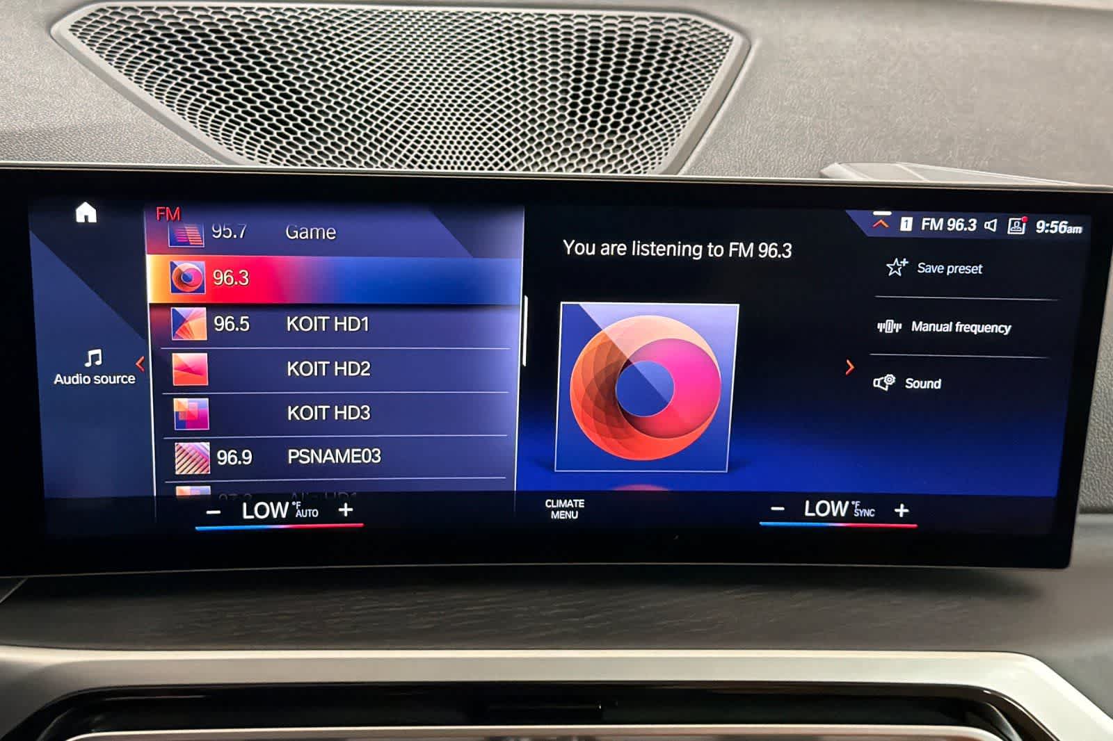 Thumbnail: 2023 BMW i4 - 17