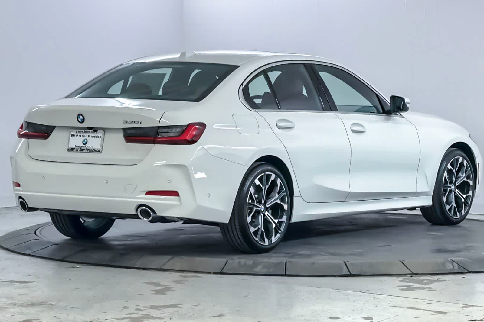 Thumbnail: 2026 BMW 3 Series - 2