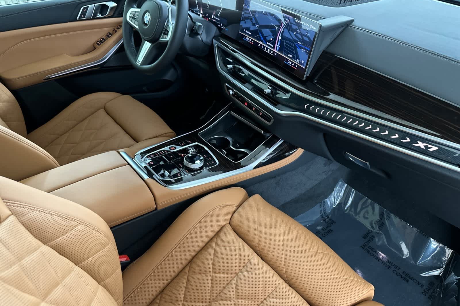 Thumbnail: 2026 BMW X7 - 16