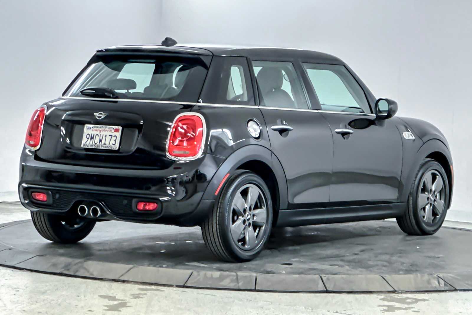 Thumbnail: 2021 MINI Cooper Hardtop - 2