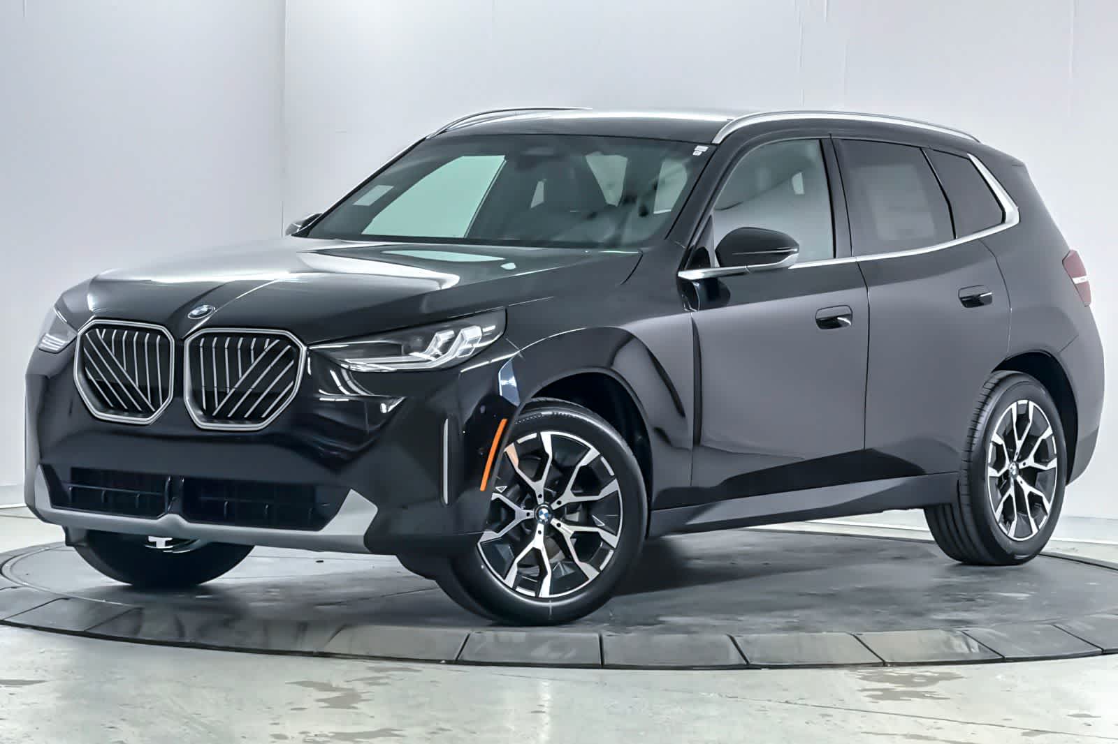 Thumbnail: 2026 BMW X3 - 1