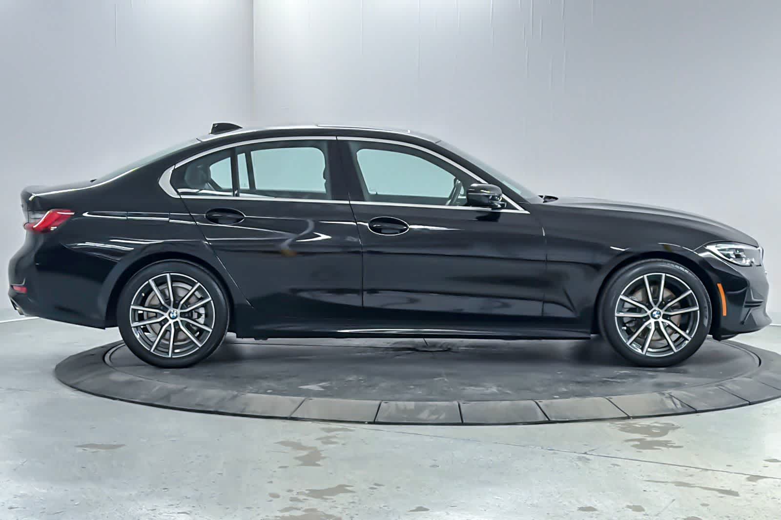 Thumbnail: 2019 BMW 3 Series - 8