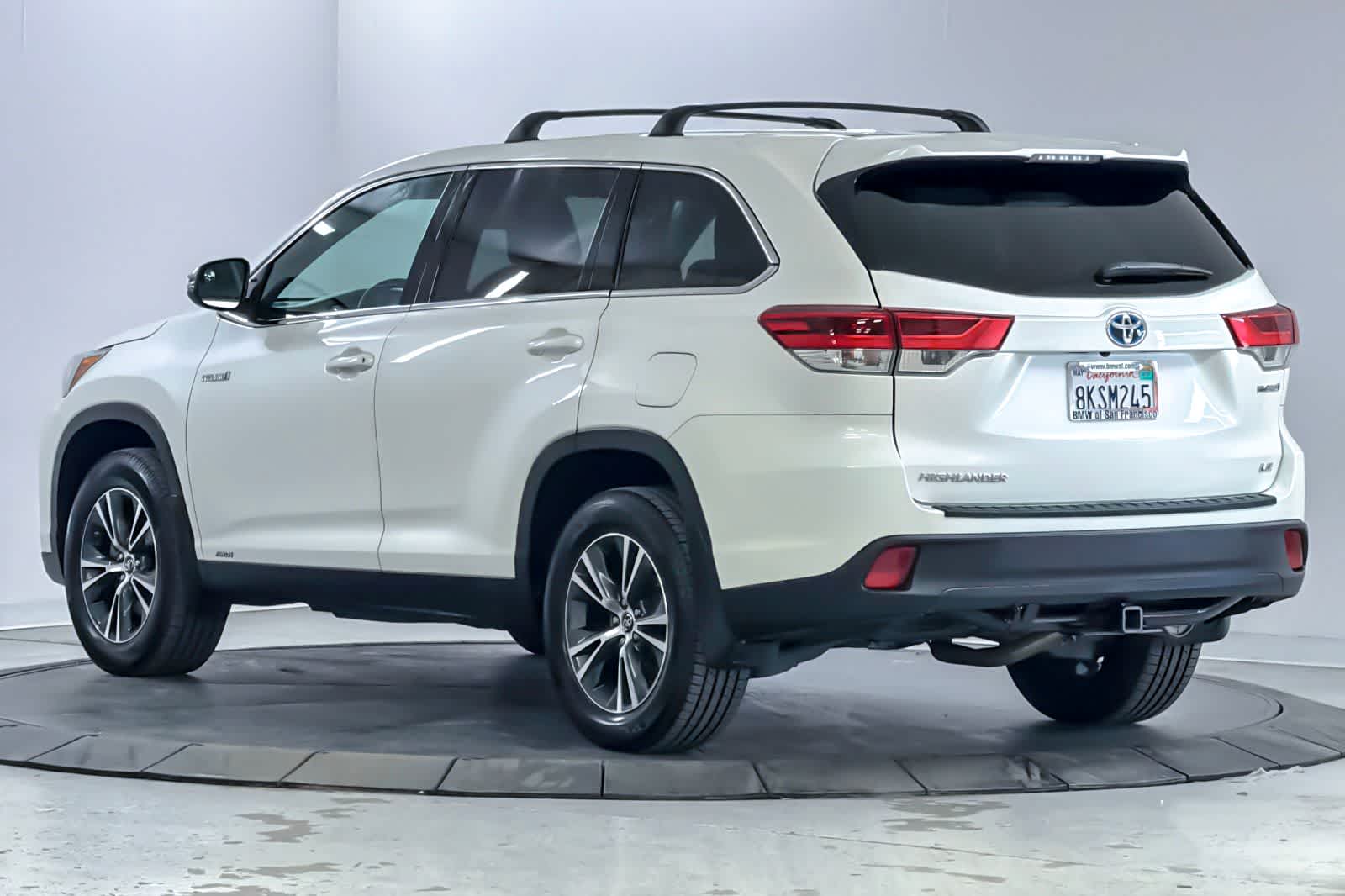 Thumbnail: 2019 Toyota Highlander - 6