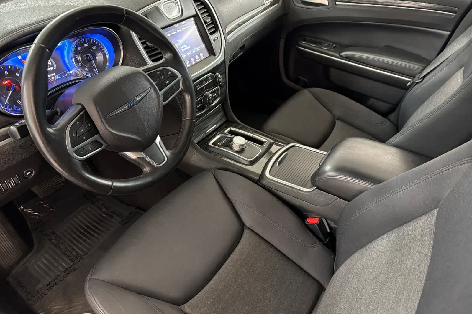 Thumbnail: 2019 Chrysler 300 - 11