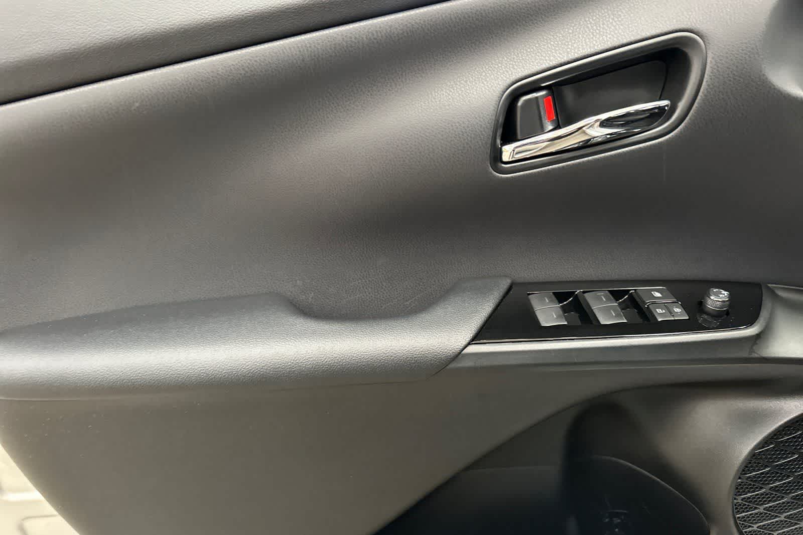 Thumbnail: 2020 Toyota Prius Prime - 12