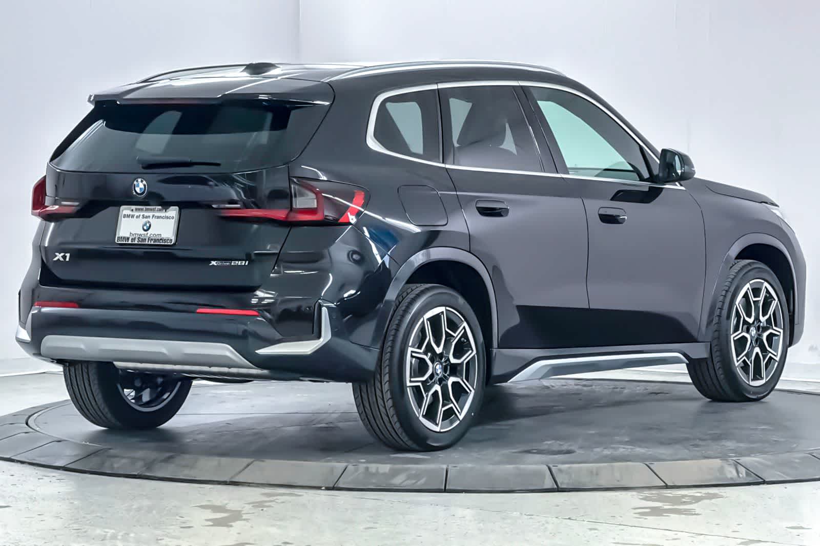 Thumbnail: 2026 BMW X1 - 2