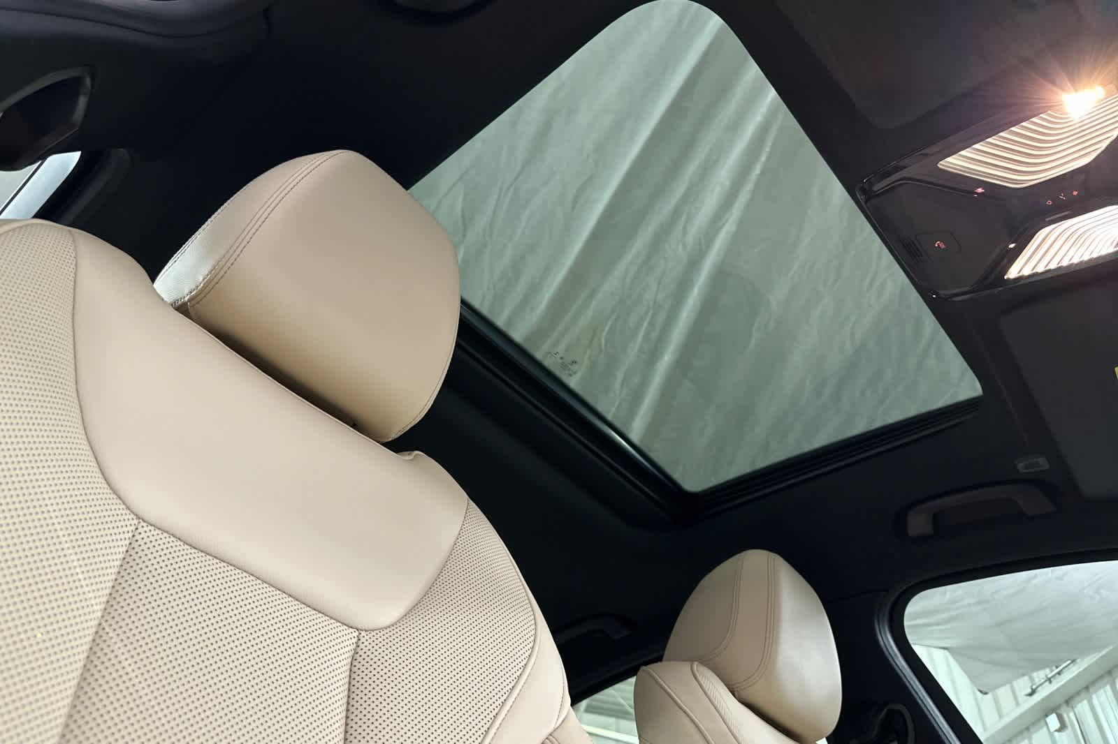 Thumbnail: 2022 BMW 3 Series - 16