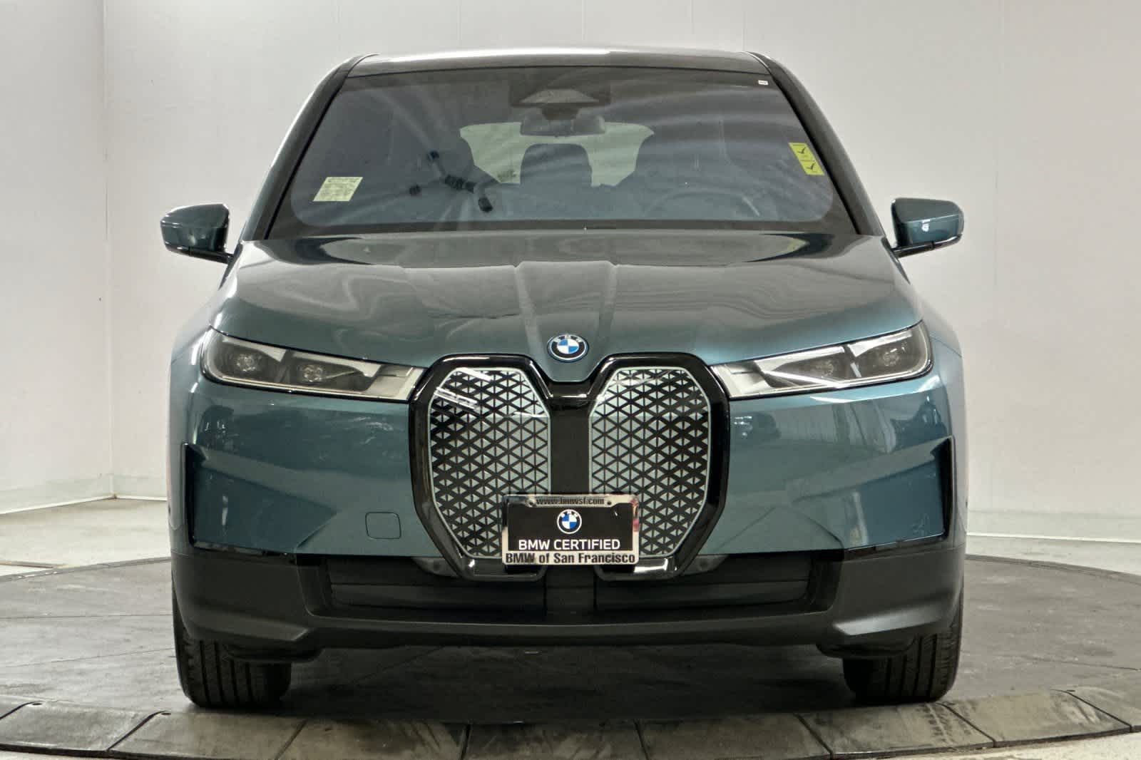 Thumbnail: 2023 BMW iX - 10