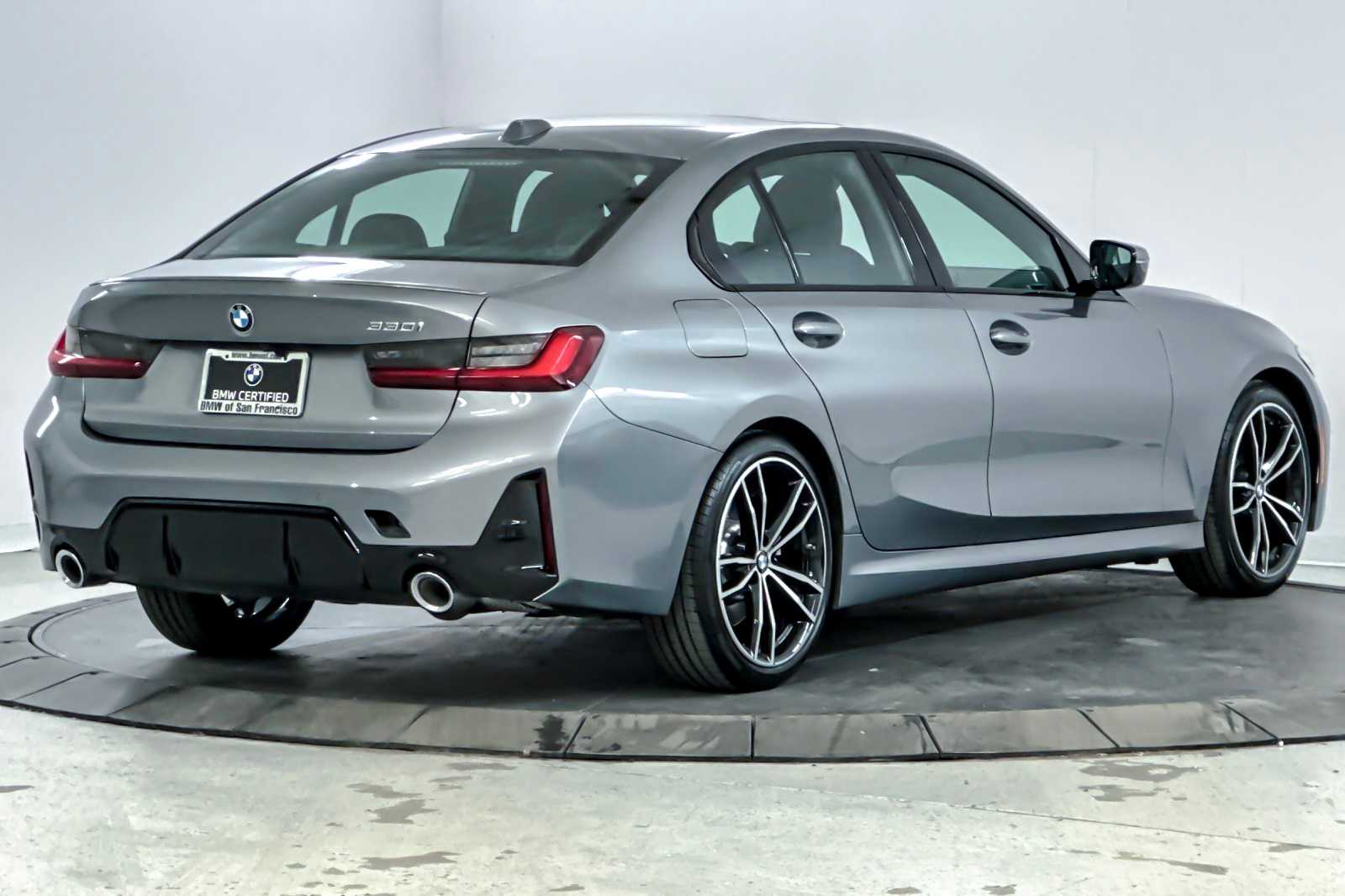 Thumbnail: 2023 BMW 3 Series - 2