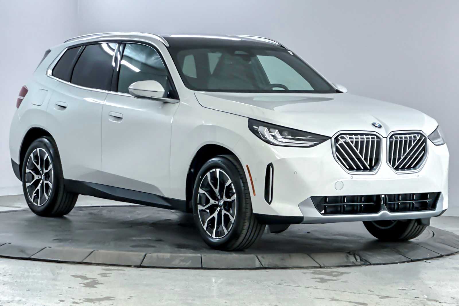 Thumbnail: 2026 BMW X3 - 9