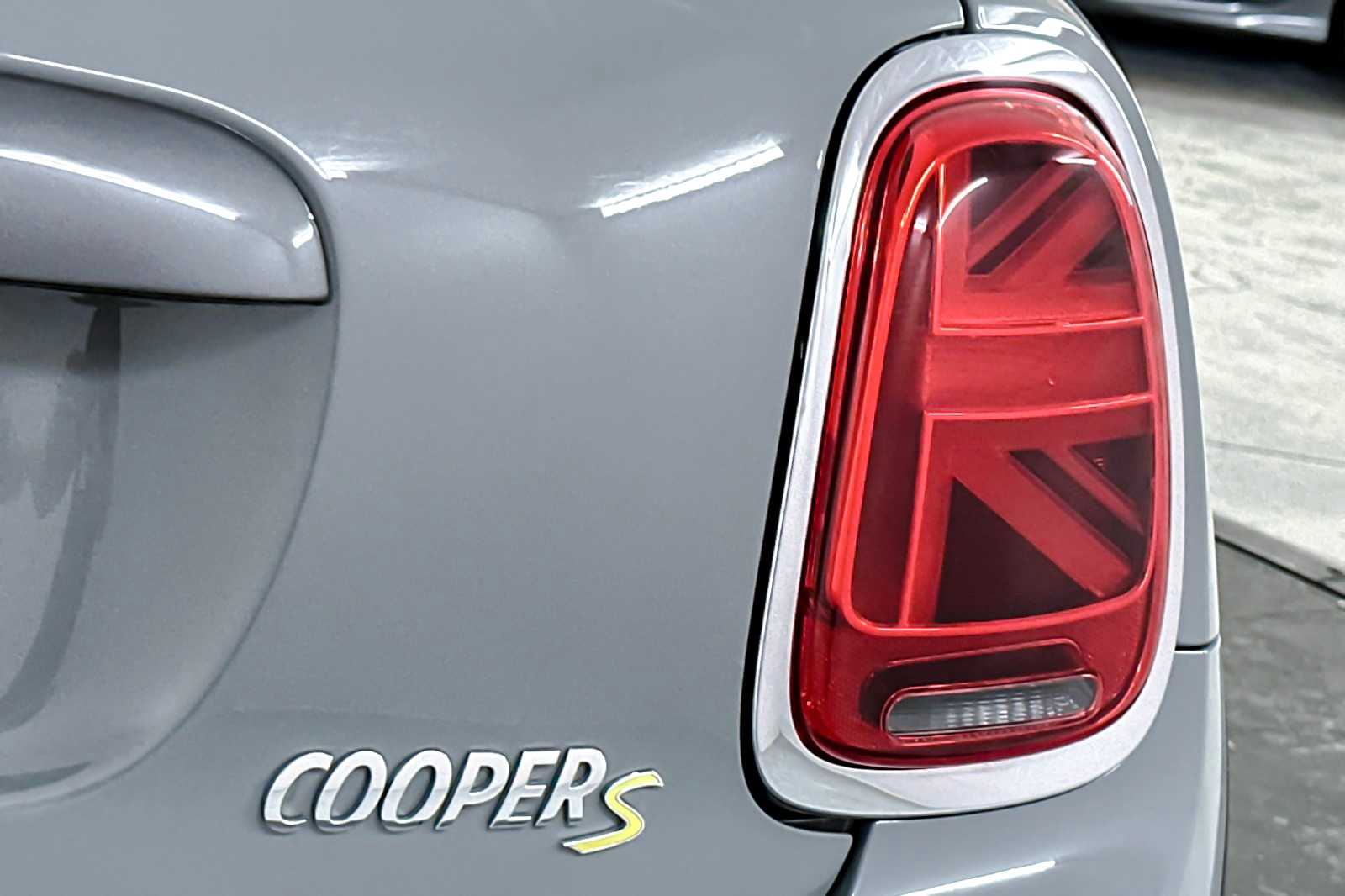 Thumbnail: 2021 MINI Cooper Hardtop - 28