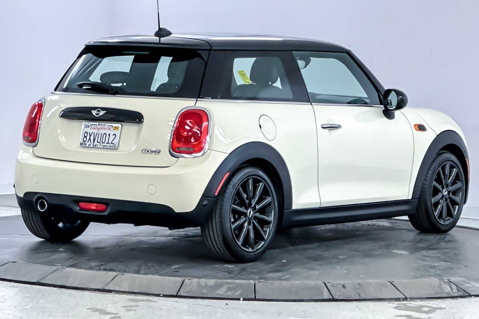 Thumbnail: 2018 MINI Cooper Hardtop - 2
