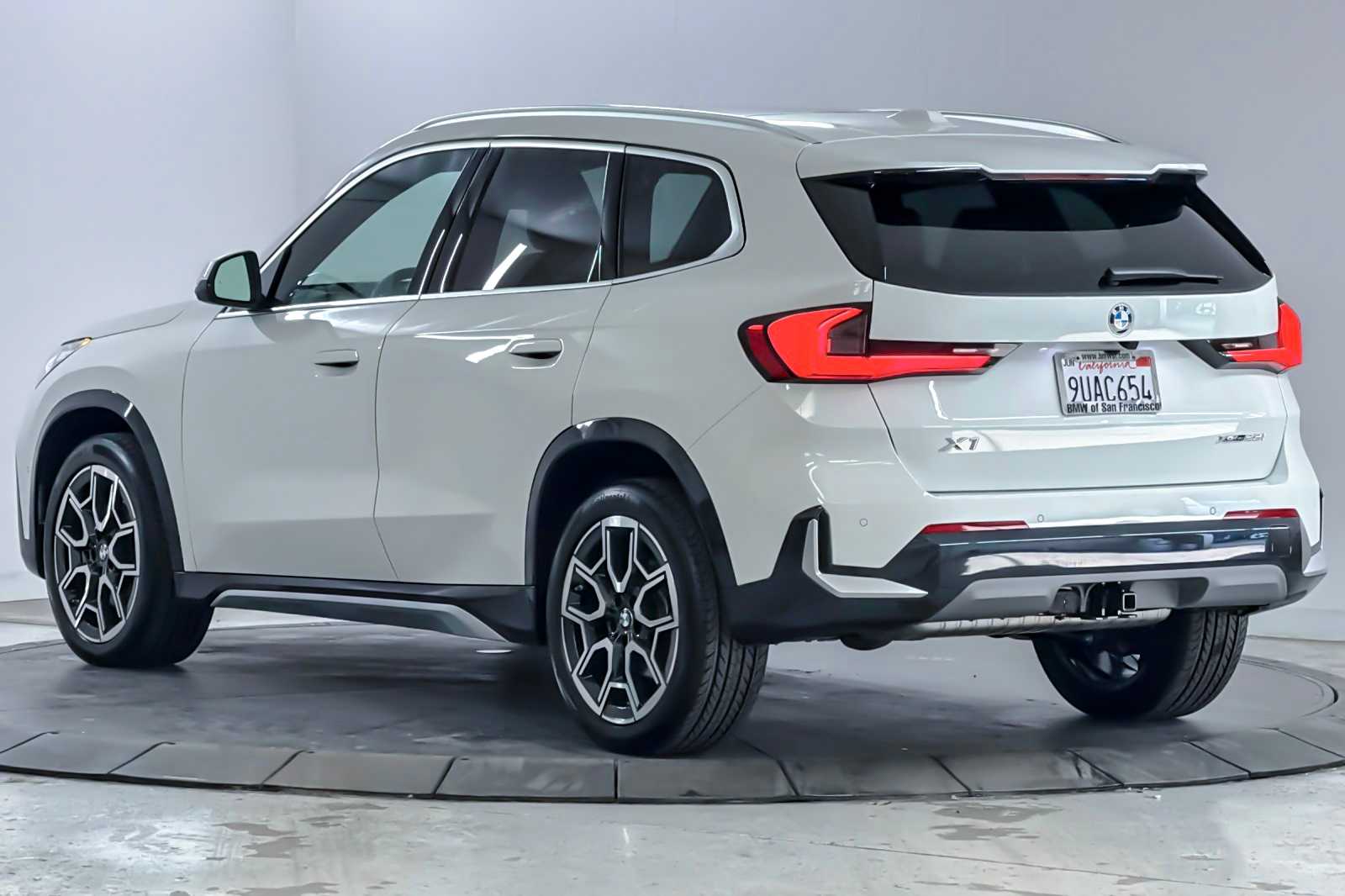 Thumbnail: 2025 BMW X1 - 6