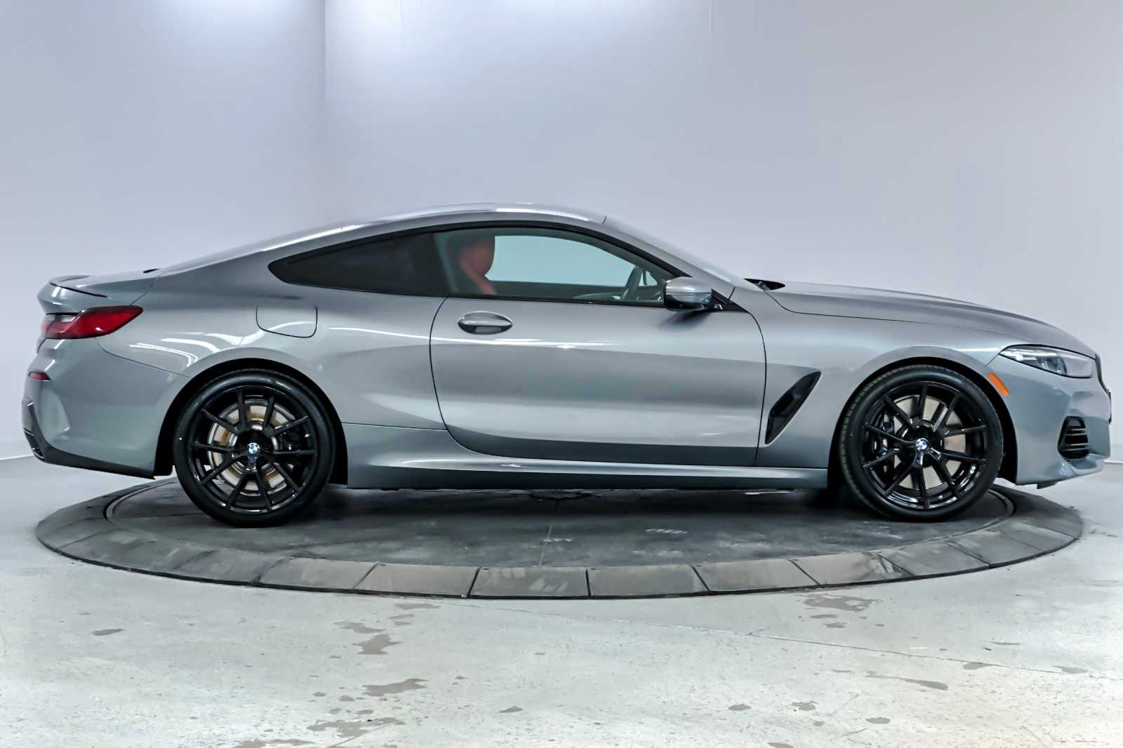 Thumbnail: 2023 BMW 8 Series - 8