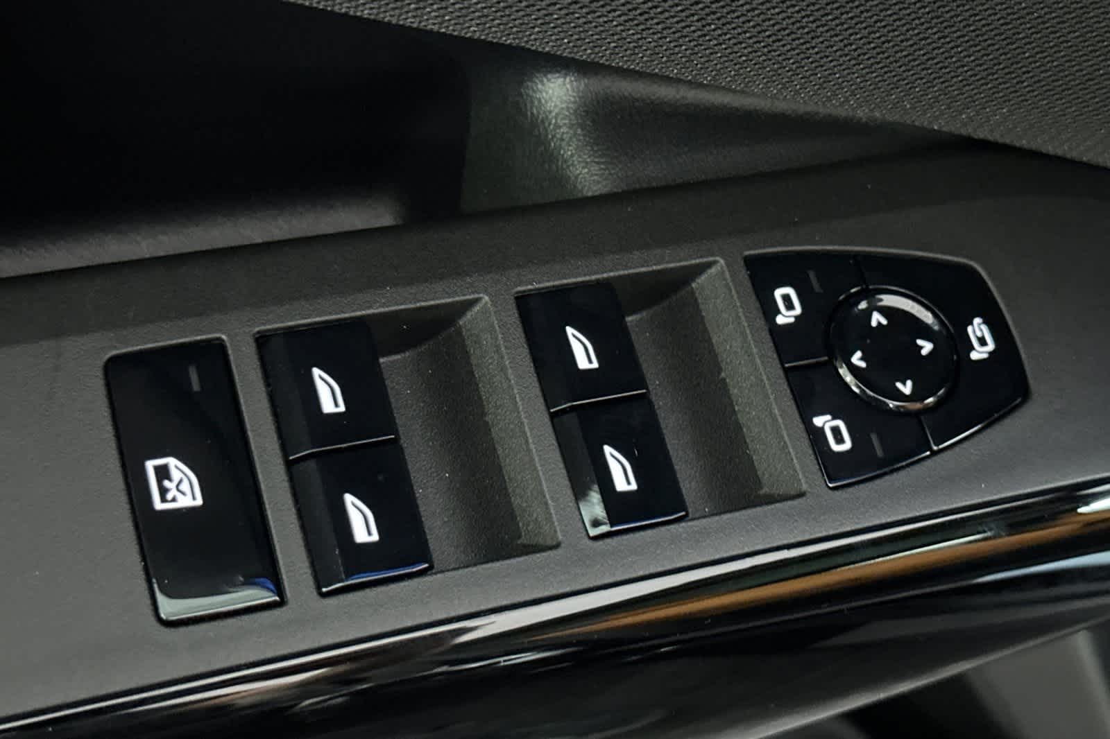 Thumbnail: 2026 BMW X3 - 13