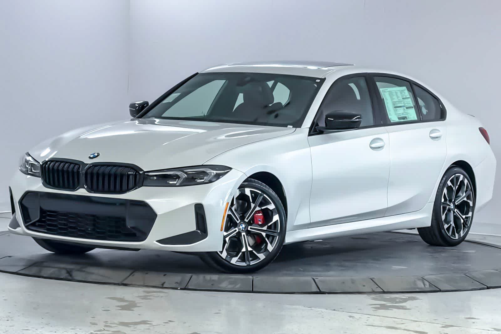 Thumbnail: 2026 BMW 3 Series - 1