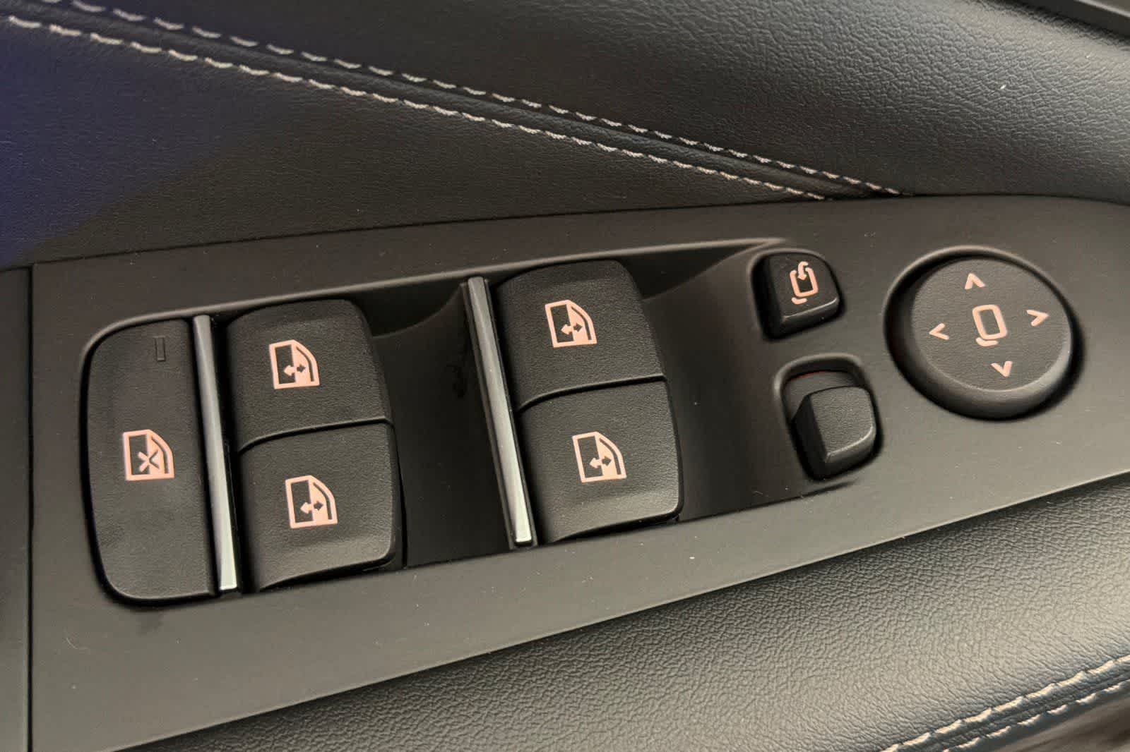 Thumbnail: 2026 BMW X5 - 13