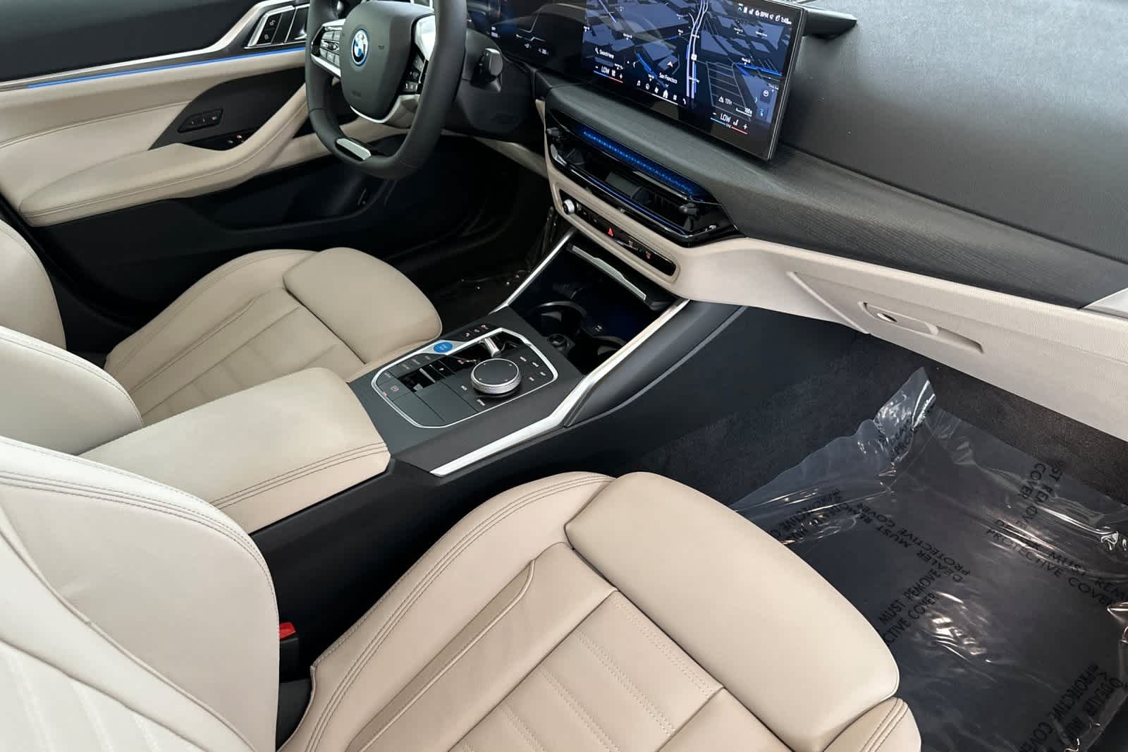 Thumbnail: 2025 BMW i4 - 15