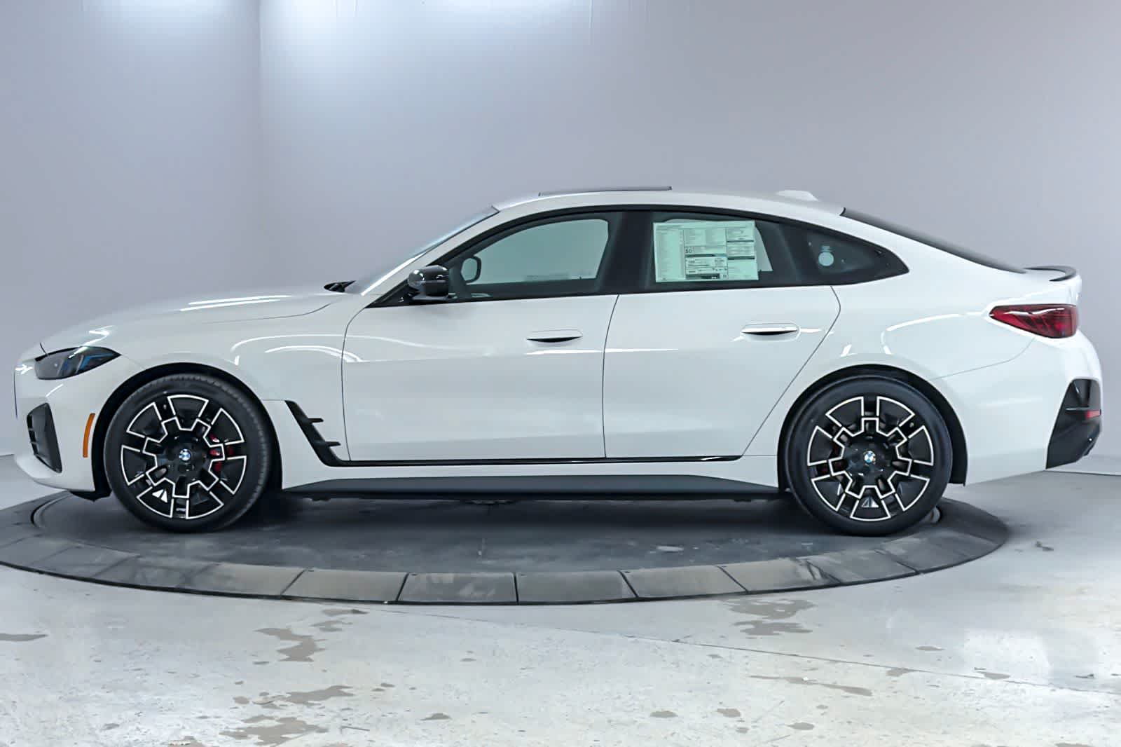 Thumbnail: 2026 BMW i4 - 5