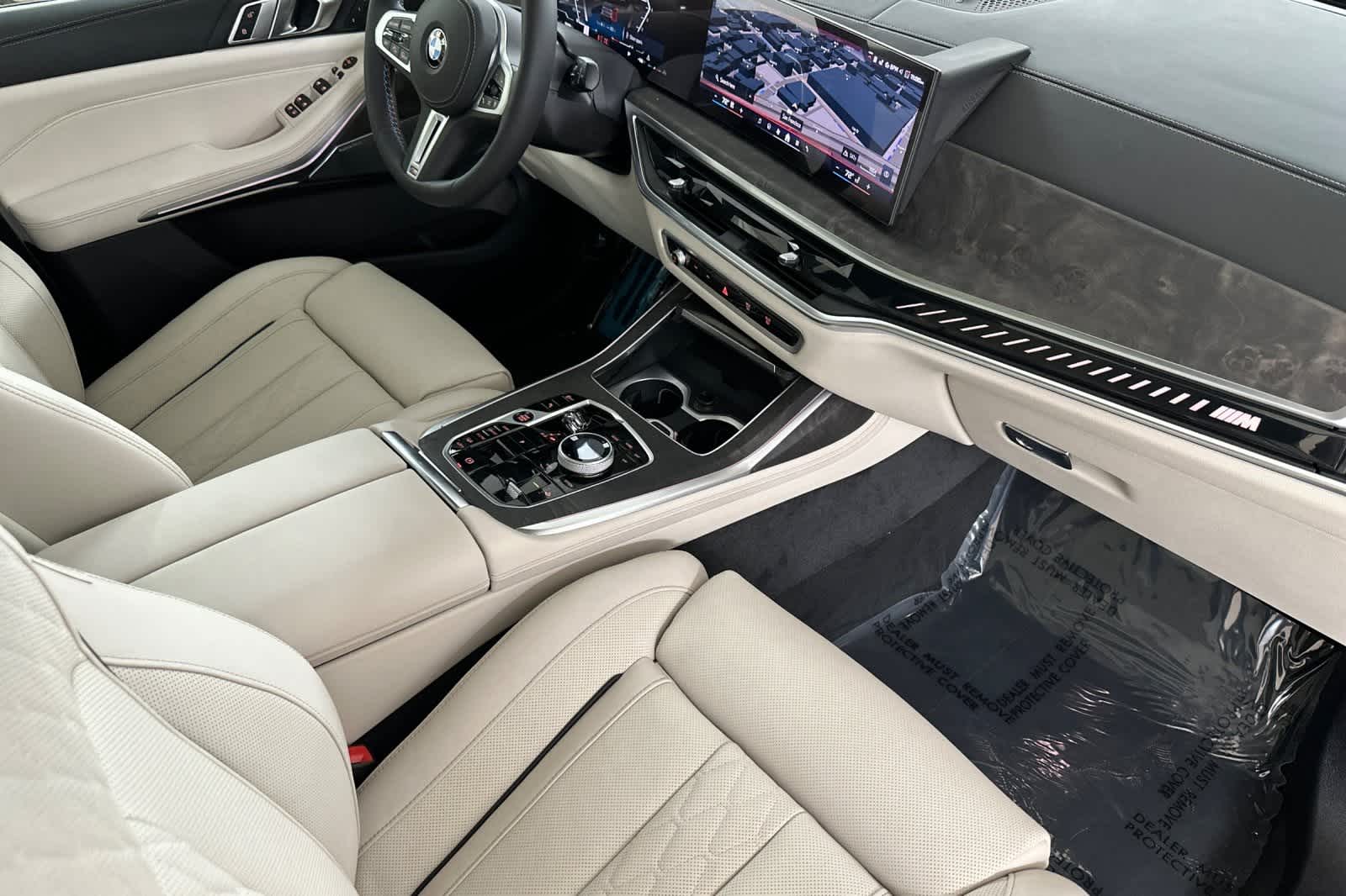 Thumbnail: 2026 BMW X7 - 16