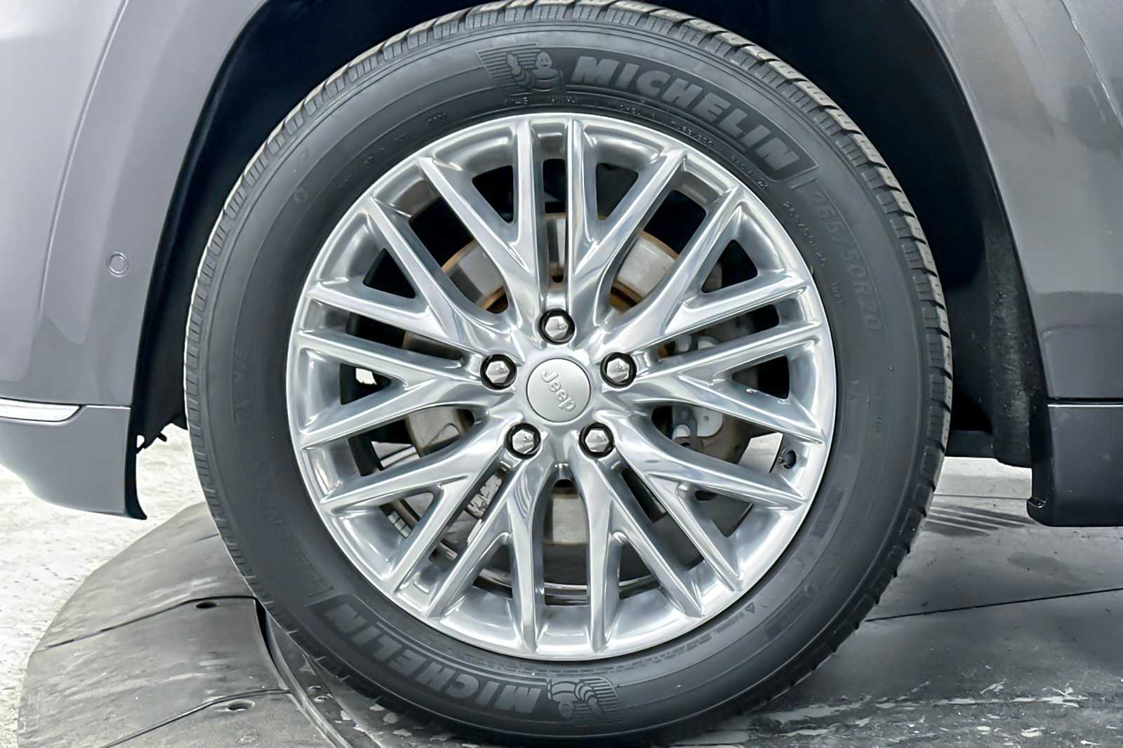 Thumbnail: 2018 Jeep Grand Cherokee - 27