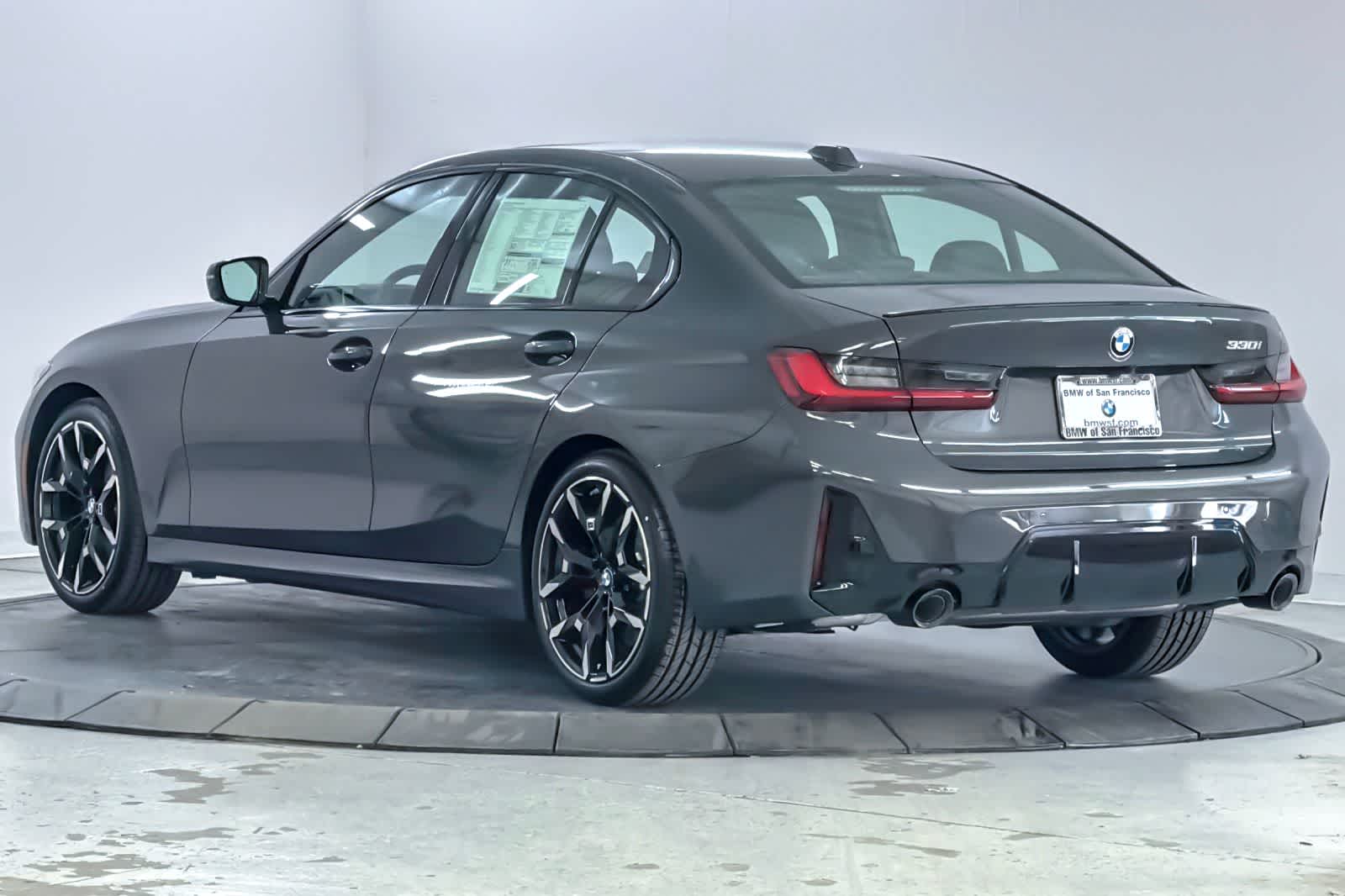 Thumbnail: 2026 BMW 3 Series - 6