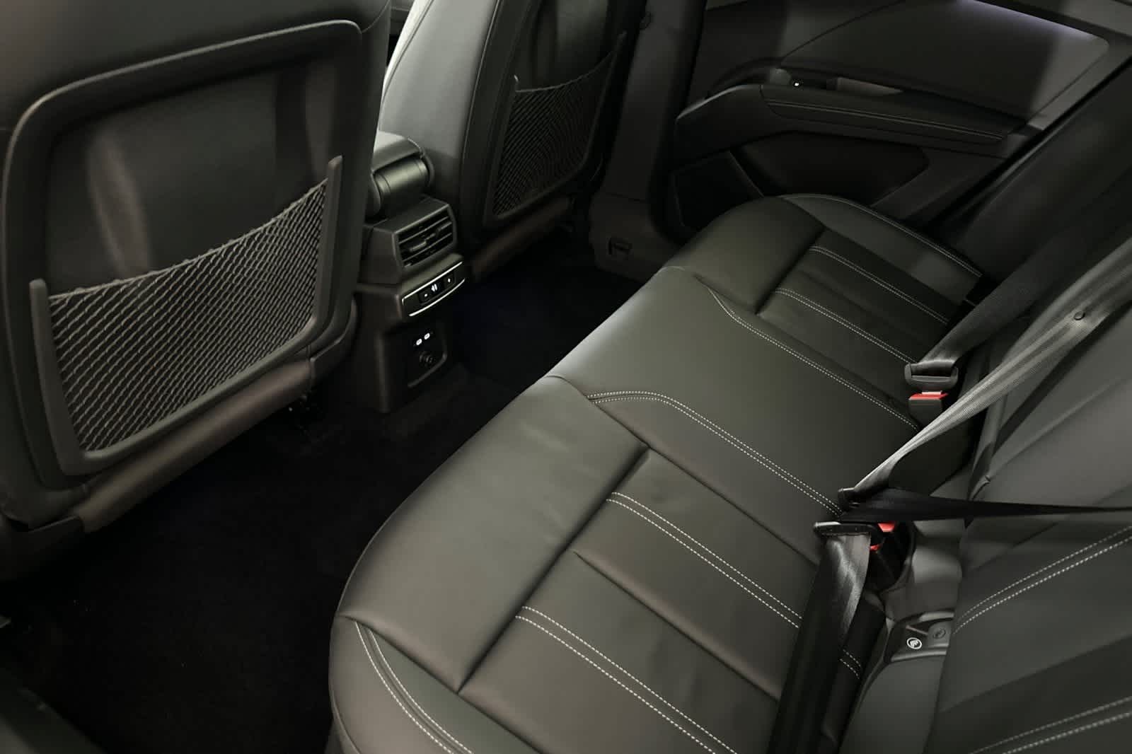 Thumbnail: 2024 Audi Q4 e-tron - 4