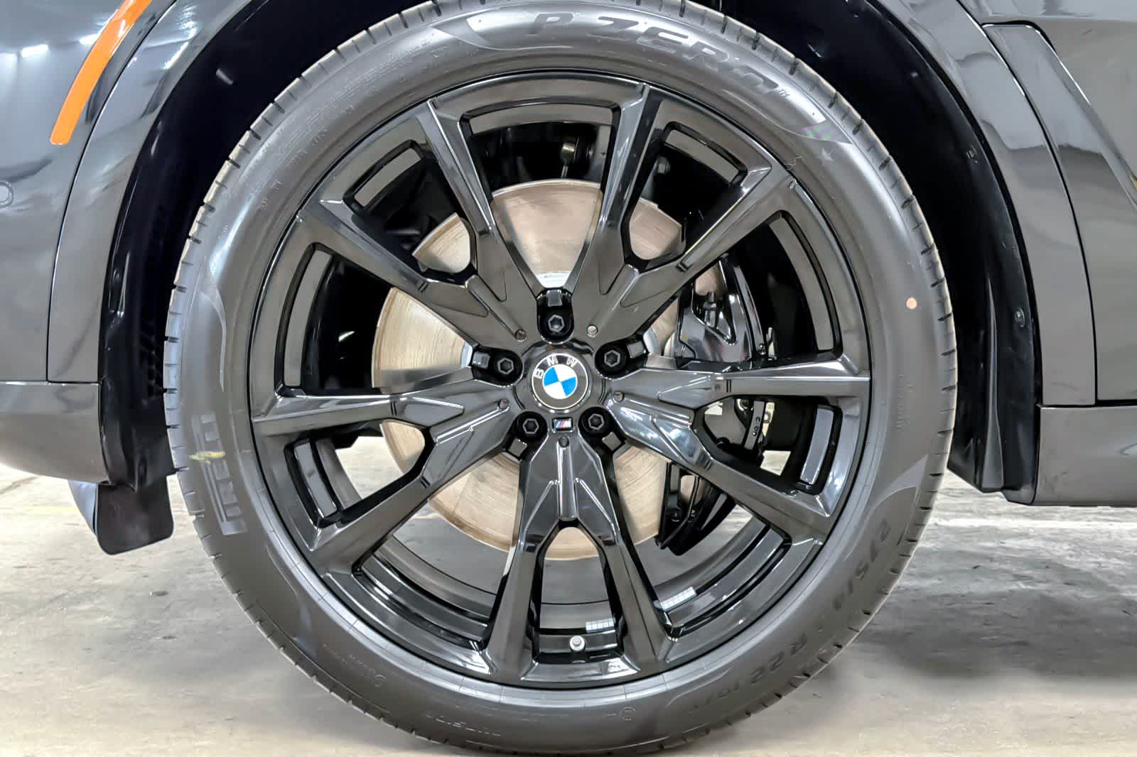 Thumbnail: 2027 BMW X7 - 25