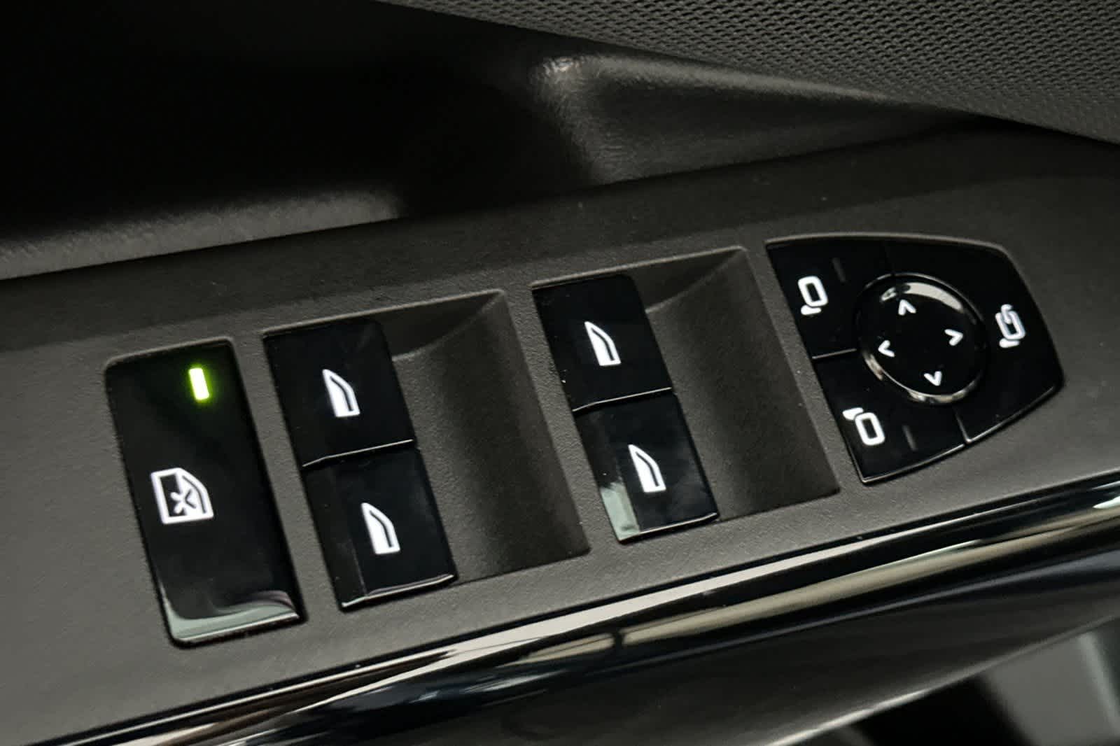 Thumbnail: 2026 BMW X3 - 13