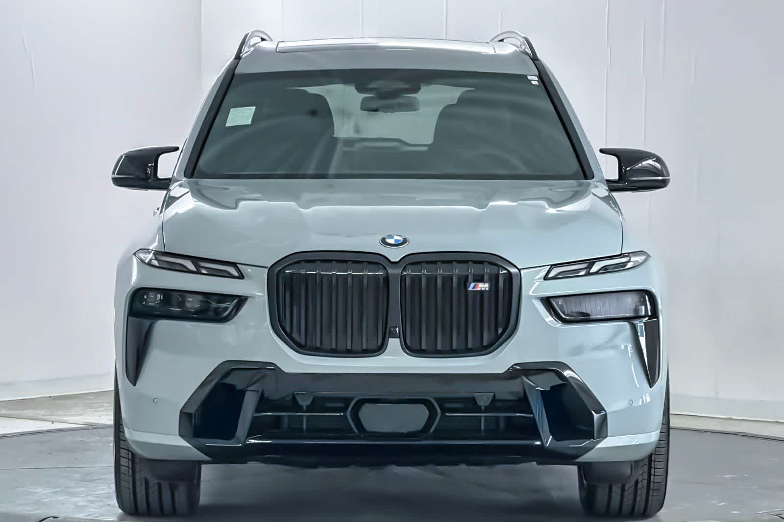Thumbnail: 2026 BMW X7 - 10