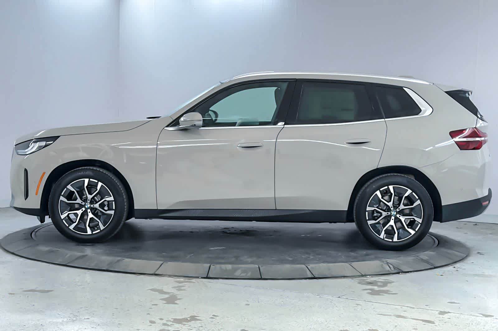 Thumbnail: 2026 BMW X3 - 5