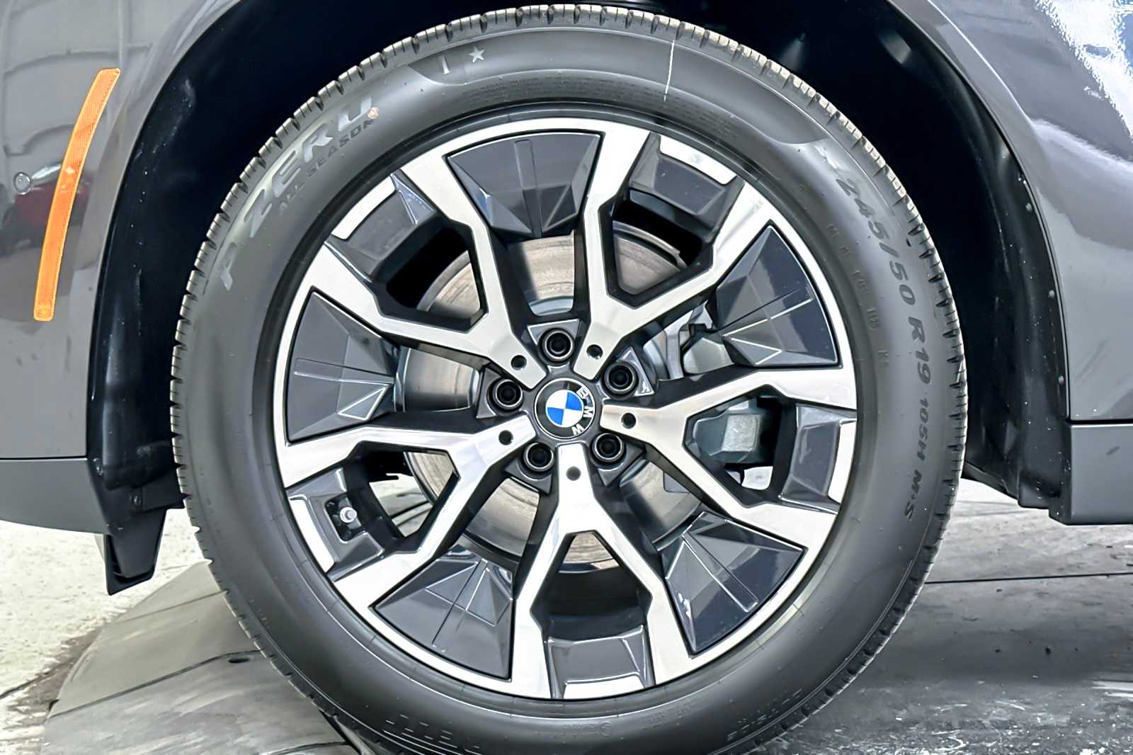 Thumbnail: 2025 BMW X3 - 25