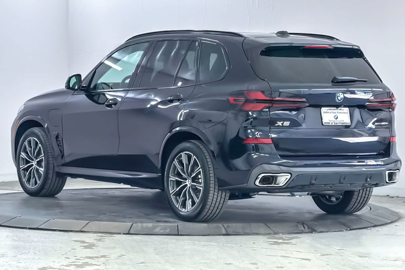 Thumbnail: 2026 BMW X5 - 6