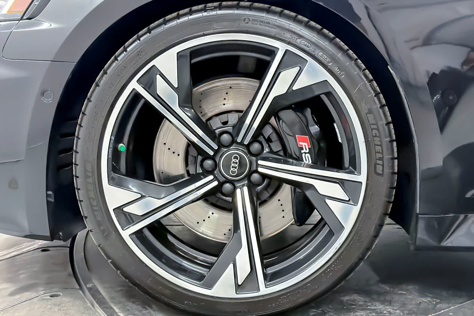 Thumbnail: 2022 Audi RS 5 - 26