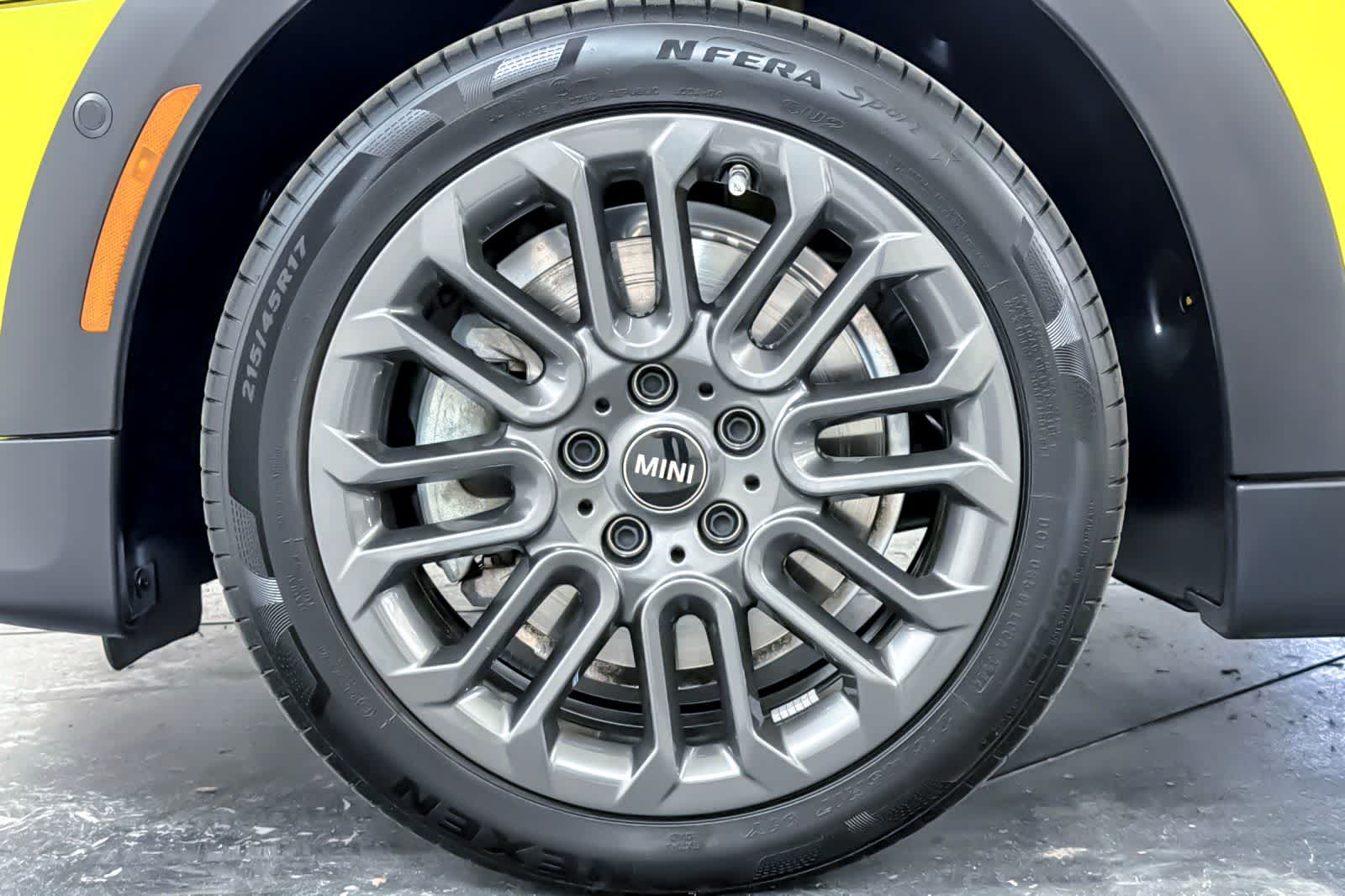 Thumbnail: 2025 MINI Cooper Hardtop - 26