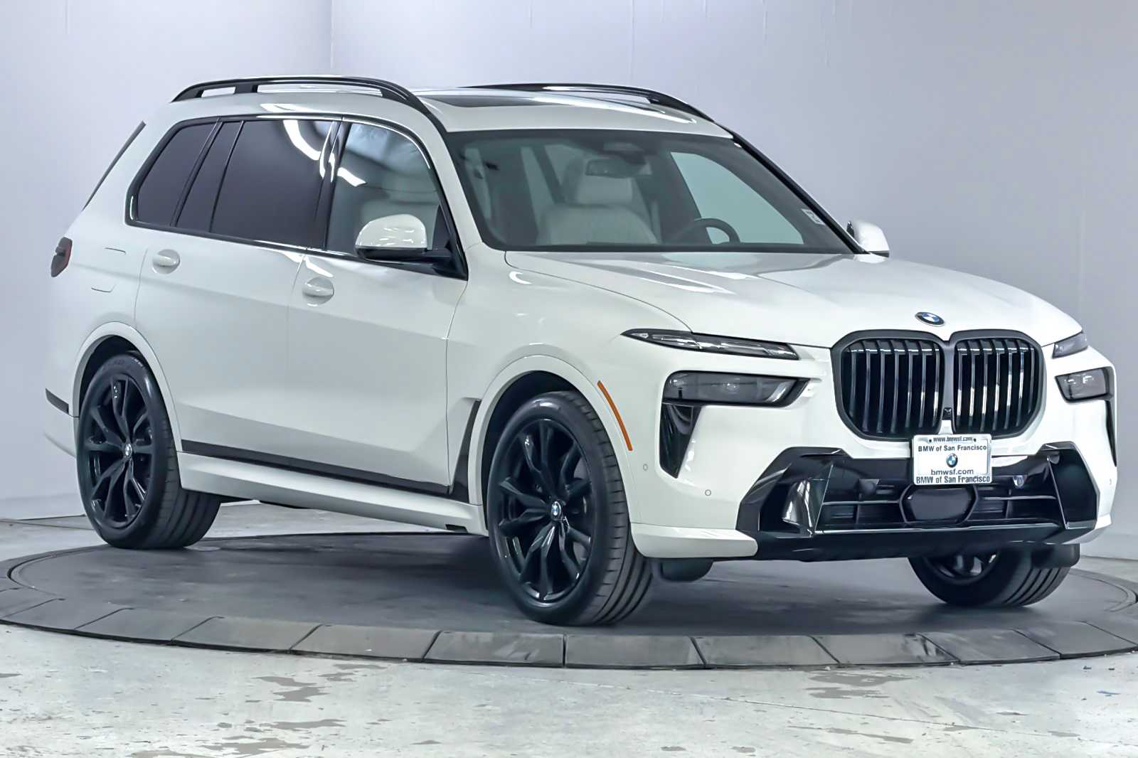 Thumbnail: 2026 BMW X7 - 9