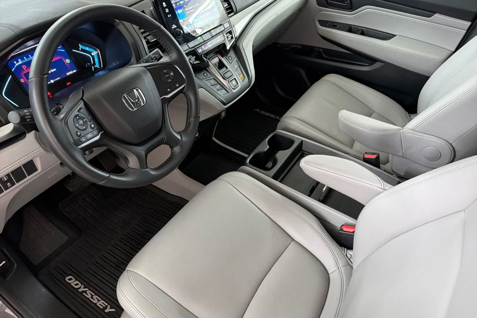 Thumbnail: 2023 Honda Odyssey - 11