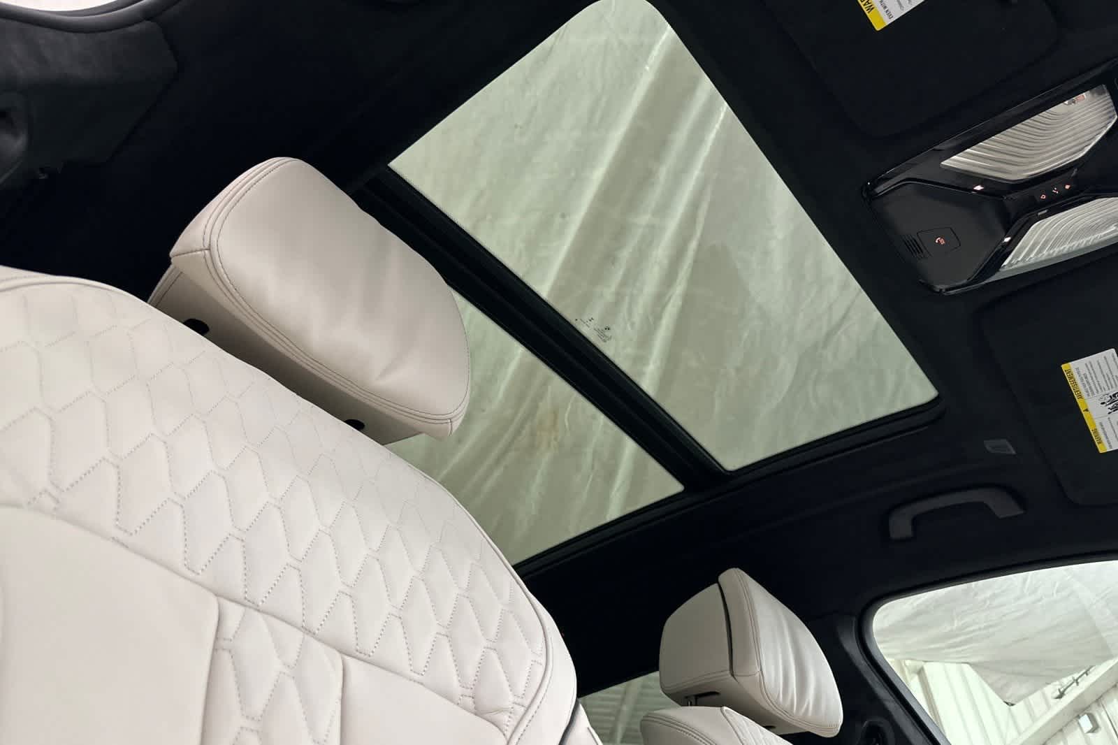 Thumbnail: 2026 BMW X7 - 17