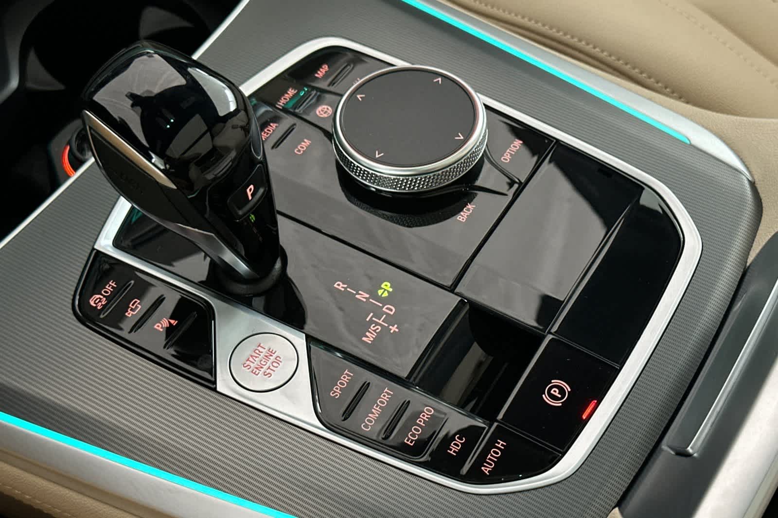 Thumbnail: 2022 BMW X5 - 22