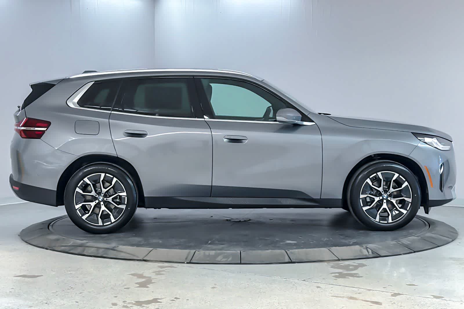 Thumbnail: 2026 BMW X3 - 8