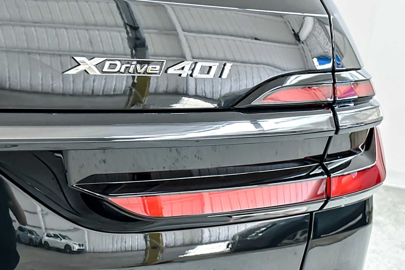 Thumbnail: 2026 BMW X7 - 26