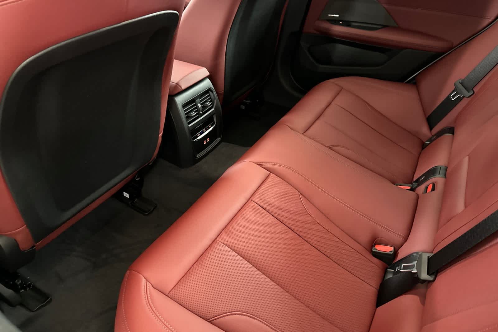 Thumbnail: 2025 BMW i4 - 4