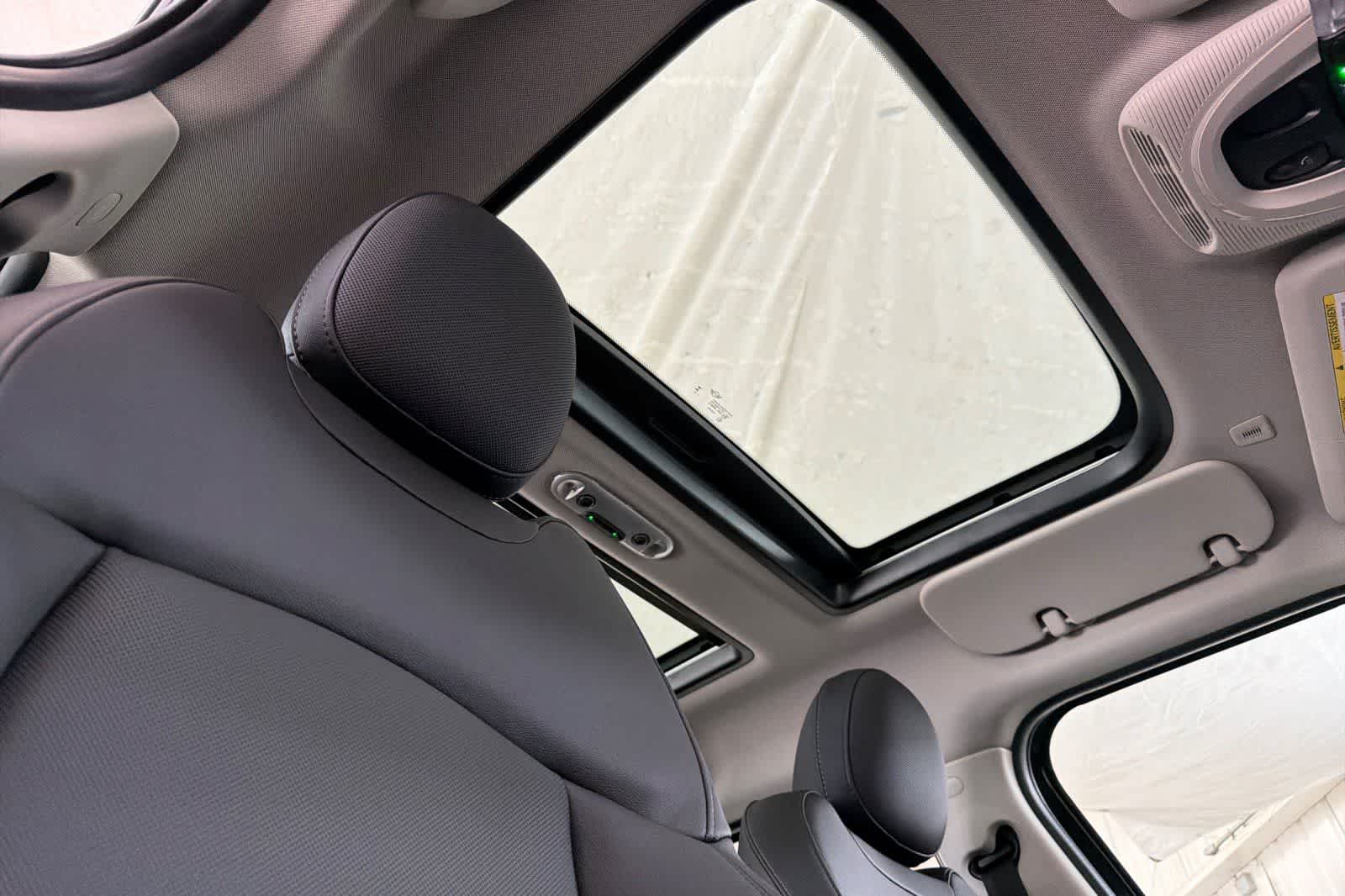 Thumbnail: 2024 MINI Cooper Countryman - 17